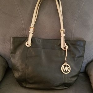 Michael Kors purse / tote